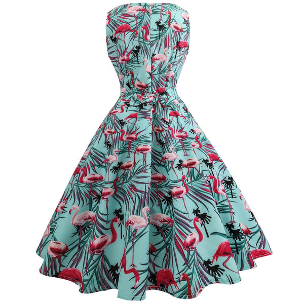 Lady vintage shop flamingo dress